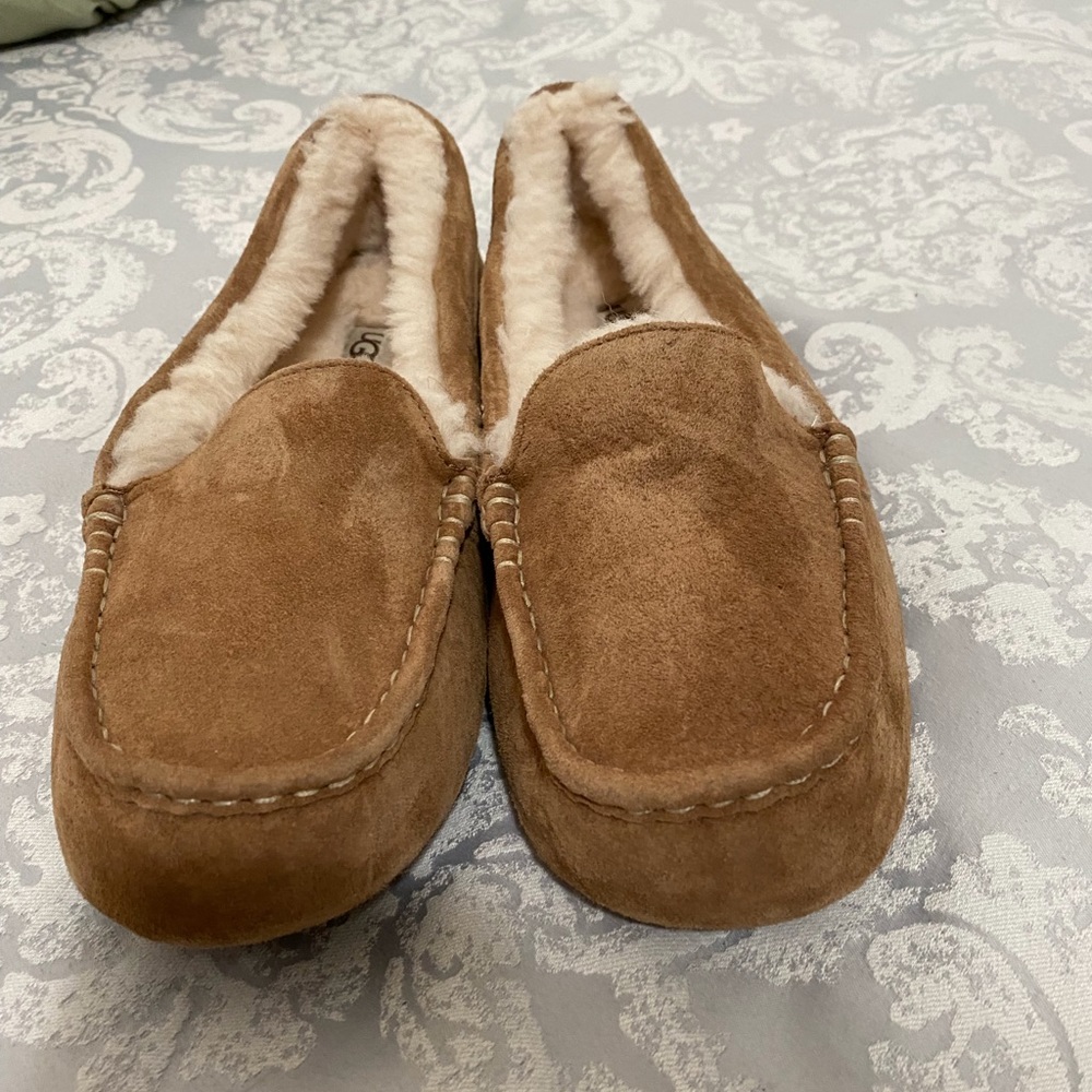 Ansley women’s slippers